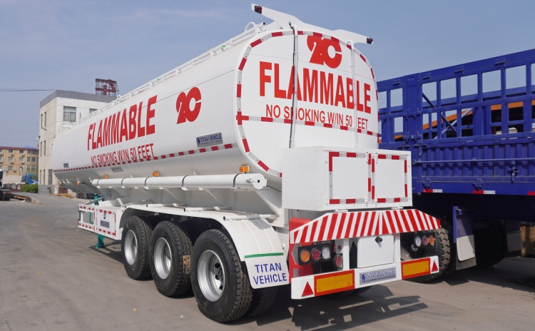 Tri Axle 60000 Liters Diesel Tanker Trailers for Sale in Tanzania