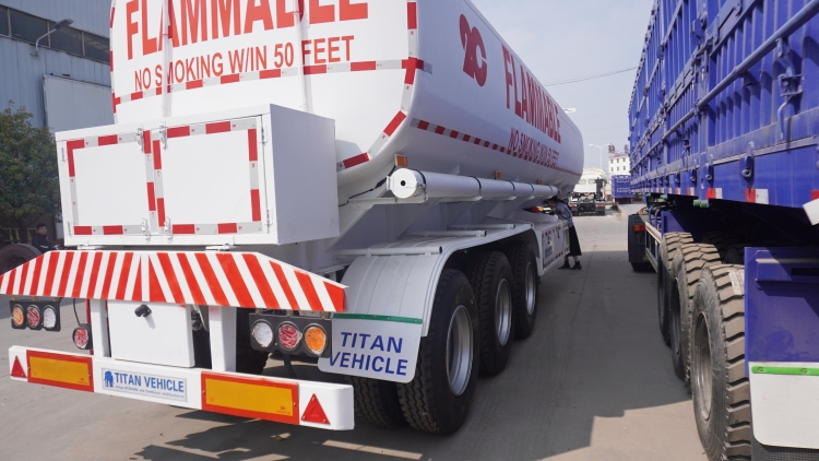 Tri Axle 60000 Liters Diesel Tanker Trailers for Sale in Tanzania
